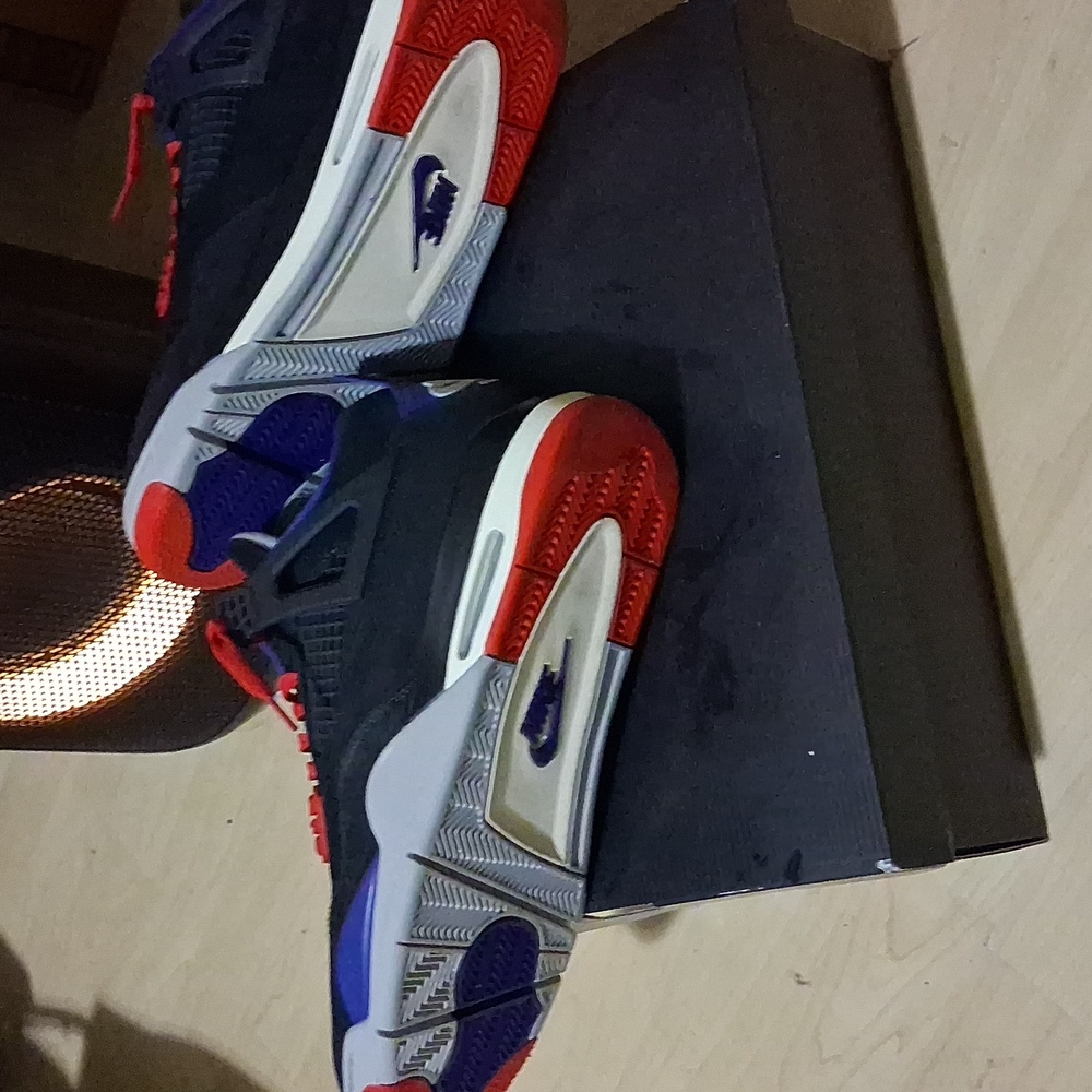 Jordan 4 Rare Air - Picture 4 of 4